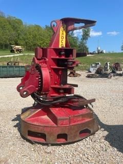 Quadco 2800 Logging Attachment